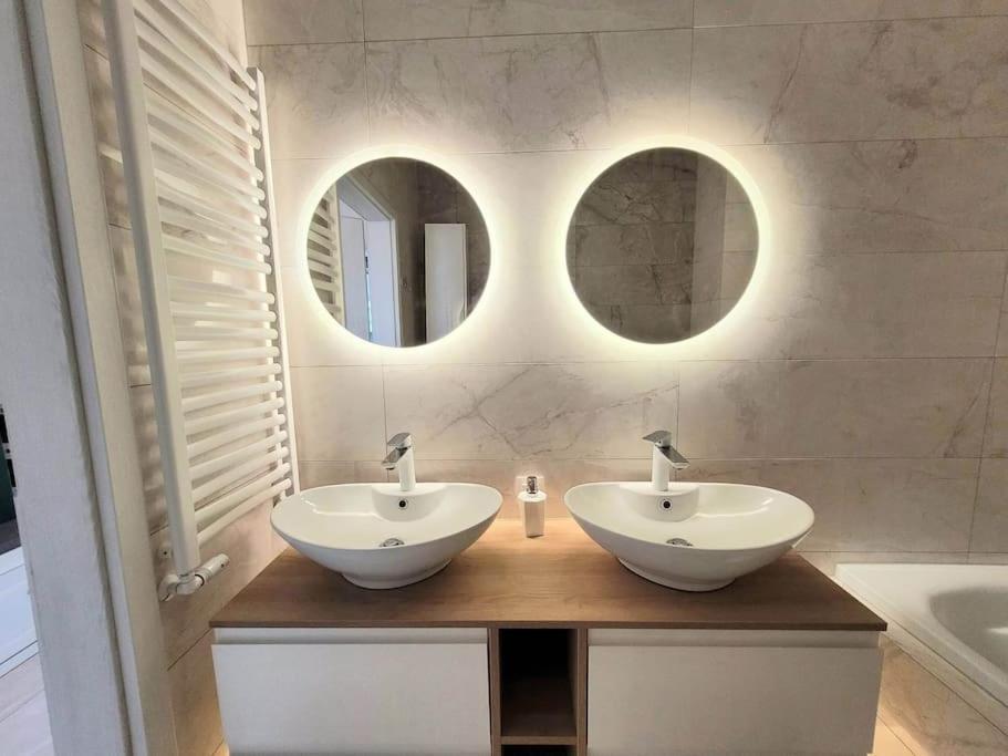Apartment Sophie 3 Rooms, 2 Bathrooms, 8 Persons Cracovie Extérieur photo