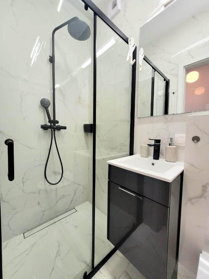 Apartment Sophie 3 Rooms, 2 Bathrooms, 8 Persons Cracovie Extérieur photo